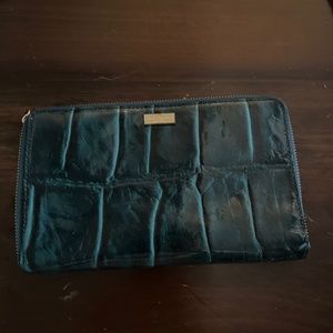 Kate spade Passport wallet